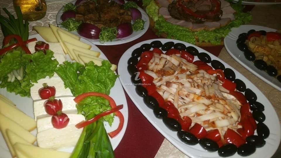 Pensiunea Valea Negrasului Trăisteni Dış mekan fotoğraf