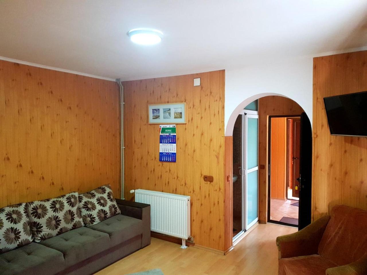 Pensiunea Valea Negrasului Trăisteni Dış mekan fotoğraf
